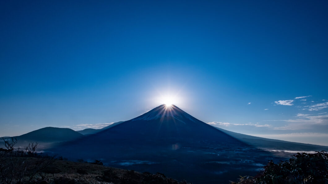 年末年始休業のお知らせのアイキャッチ画像